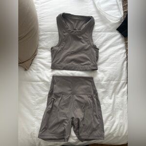 SET Active Gray Sports Bra and Leggings Set